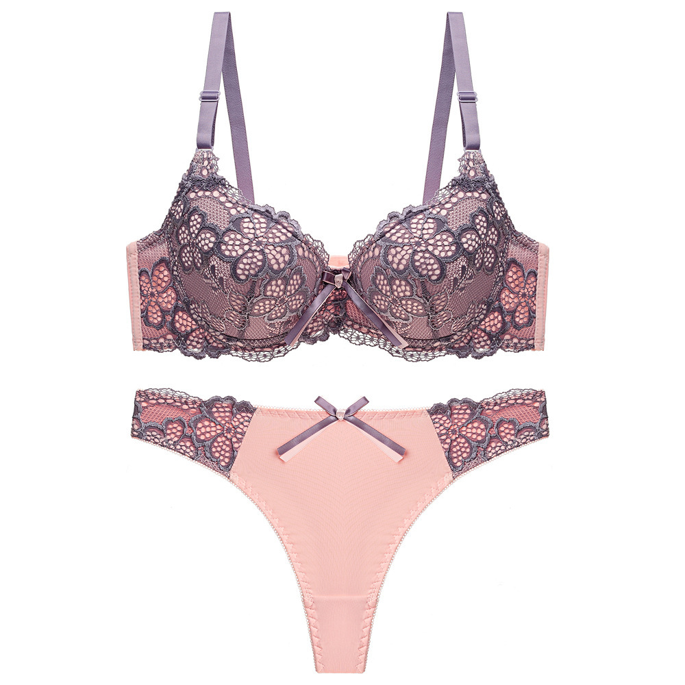 Luxe Lace Comfort - Purple lace bra and underwear set – elegant everyday lingerie by Freyona