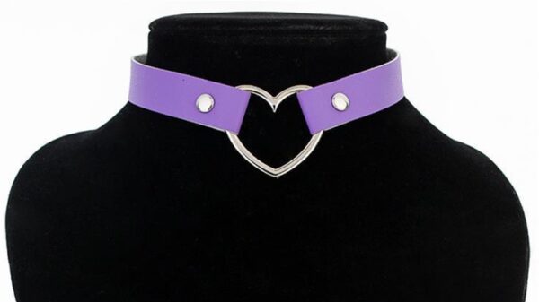 Purple heart choker punk necklace – adjustable strap