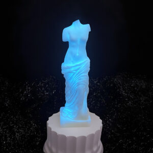 Freyona hohtava Venus Glow patsaskynttilä jalustalla