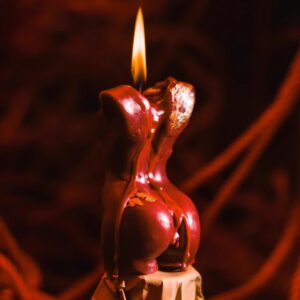 Freyona Nudewax kultalehti-kynttilä, liekki palaa