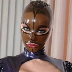 Transparent Black latex-huppu silmä- ja suuaukoilla