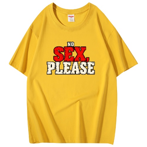 Keltainen No sex, please -T-paita pienellä NO-sanalla ja suurella punavalkoisella SEX, PLEASE -painatuksella